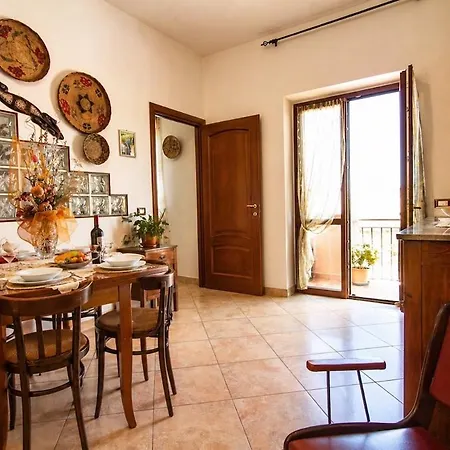 L' Oleandro House - Key To Dom wakacyjny